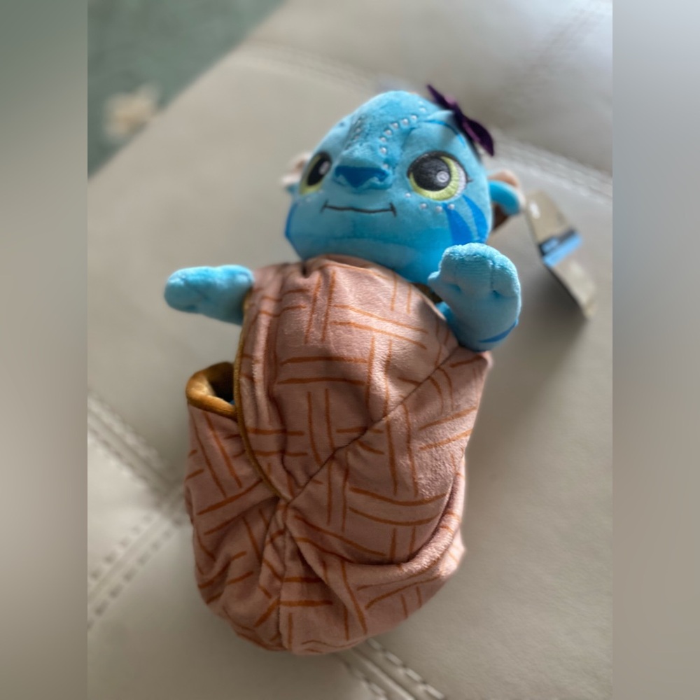 Disney Parks Pandora Avatar Baby Na’vi W/ Blanket 12" Plush Toy Face Glows - NWT
